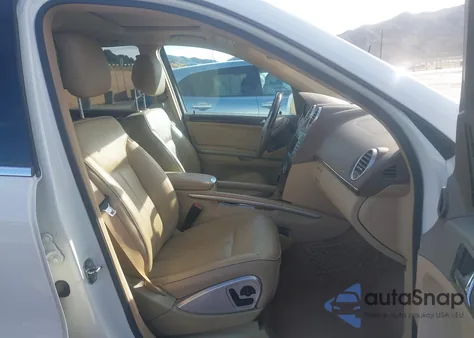 2010 Mercedes-Benz Gl 550 4Matic z USA, uszkodzony, nr VIN 4JGBF8GE2AA552873